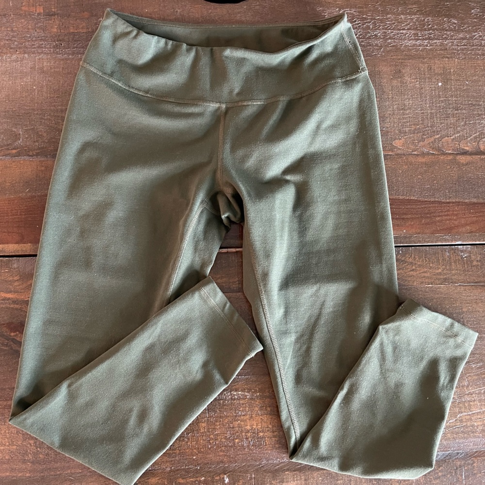Zella cropped leggings size M